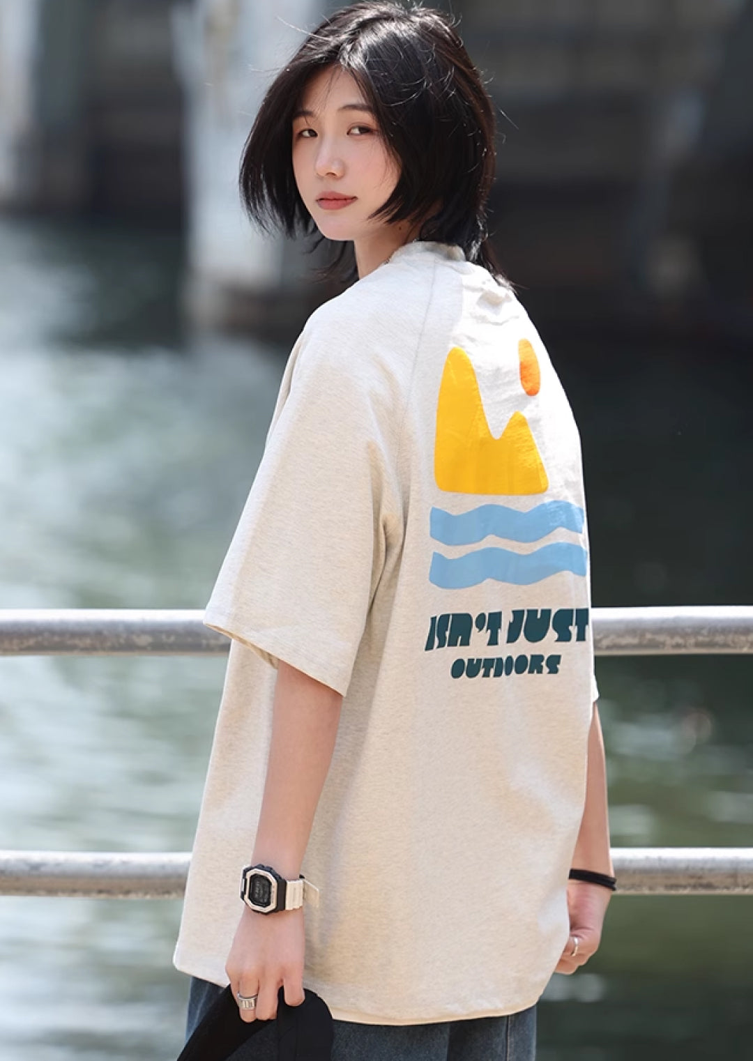 バックプリント半袖ルーズTシャツ M0984